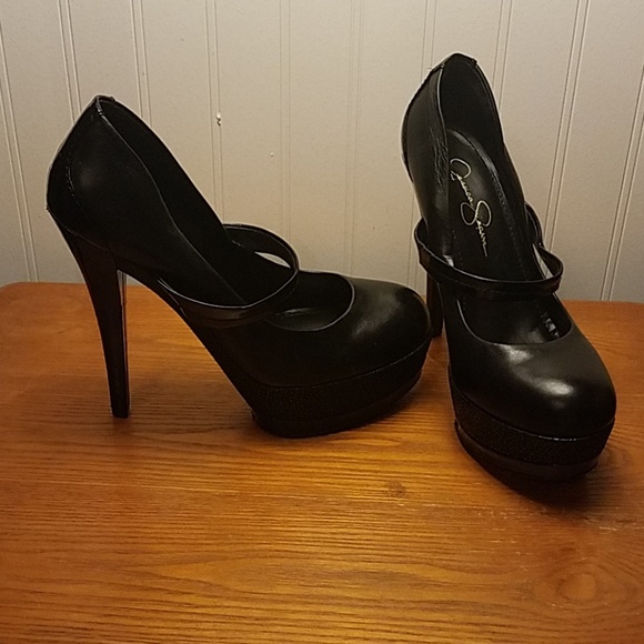 Jessica Simpson Pumps - Picture 2 of 3